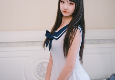 91吃瓜私享：明星后台低语交汇的瞬间，带来一场隐秘情感风暴，91视频里面的赌博